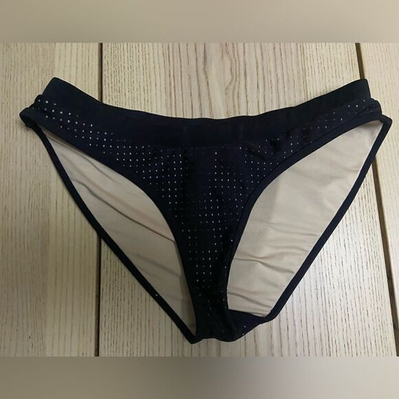 Fabletics Black Two Piece Valentina Midi Bikini Set Black - Medium - Picture 2 of 7